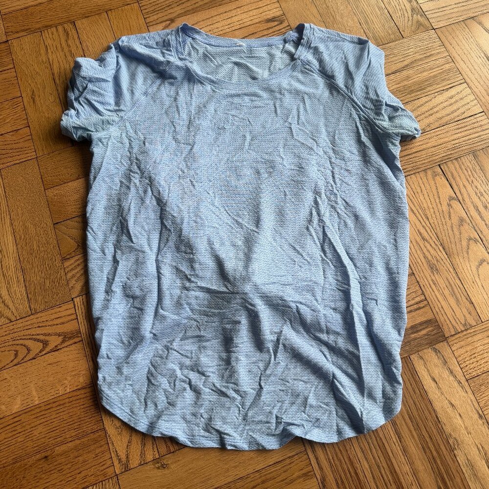 Lululemon Open Up Tie-Back Tee – Gem (Light Blue) – Size 8 / Medium